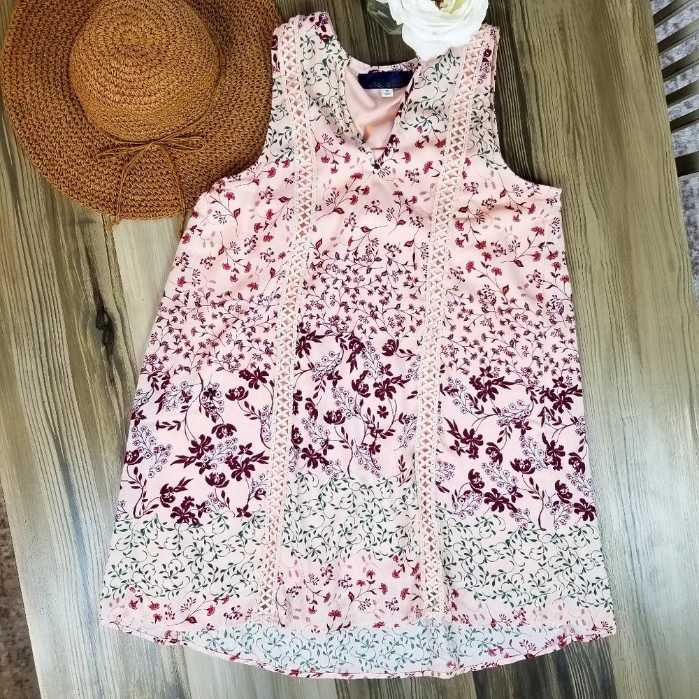 Sleeveless shift dress. Blush with Floral Print. M